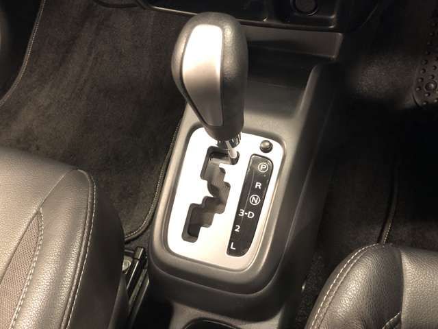 Suzuki JIMNY 2012-02 6122-9