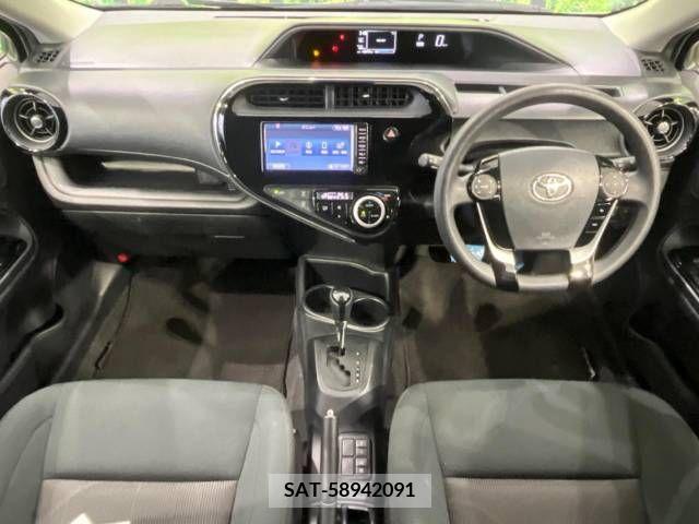 Toyota AQUA 2018-06 292196-1