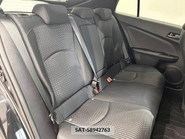 Toyota PRIUS 2017-04 281846-9