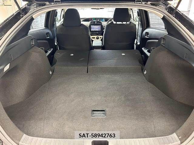 Toyota PRIUS 2017-04 281846-10