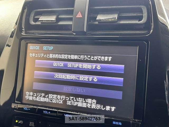 Toyota PRIUS 2017-04 281846-2