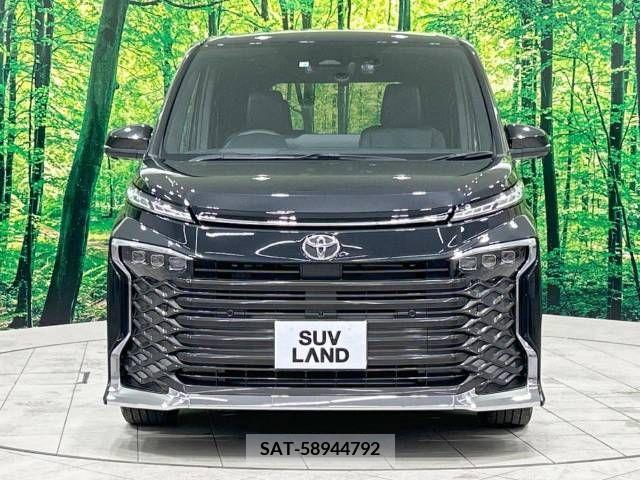 Toyota VOXY 2022-09 313560-15
