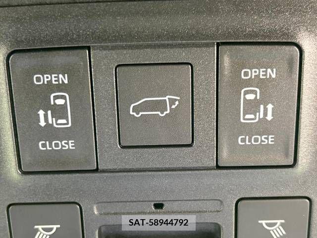 Toyota VOXY 2022-09 313560-4
