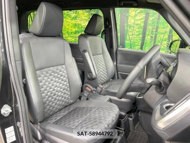 Toyota VOXY 2022-09 313560-8