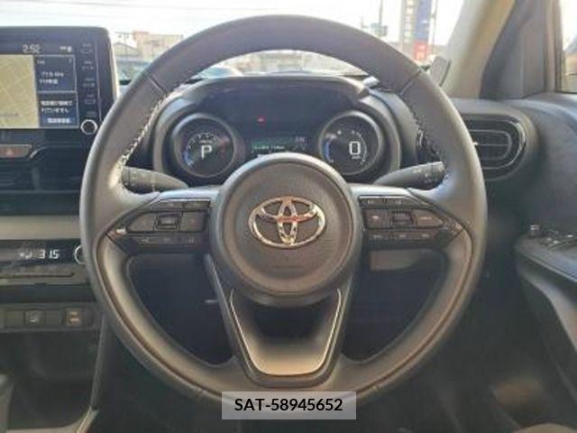Toyota YARIS CROSS 2023-05 313261-13