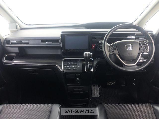 Honda e 2016-11 205969-1