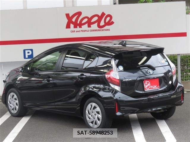 Toyota AQUA 2018-10 314055-2