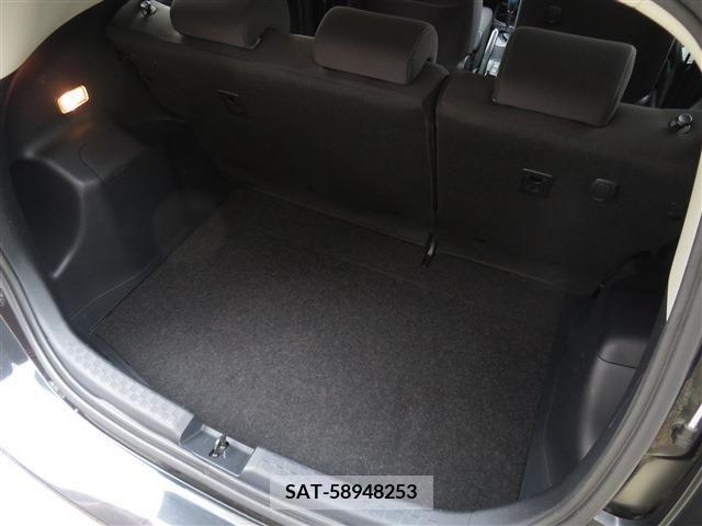 Toyota AQUA 2018-10 314055-9