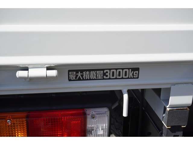 Hino DUTRO 2017-08 19968-16