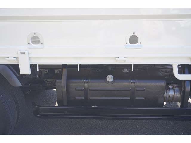 Hino DUTRO 2017-08 19968-18