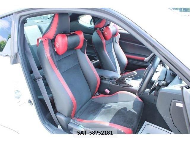 Toyota 86 2017-01 321220-12
