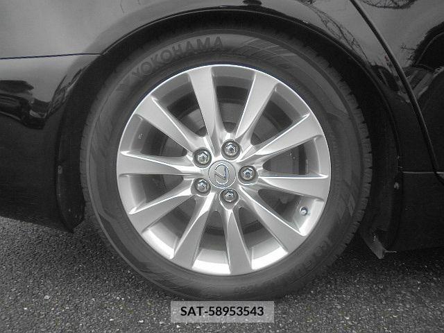Lexus LS 2010-03 326628-9