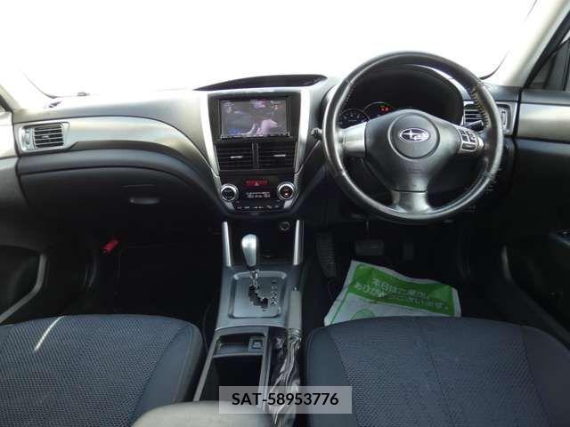 Subaru FORESTER 2011-08 270267-2