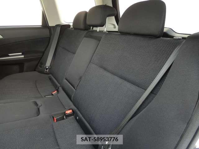 Subaru FORESTER 2011-08 270267-7