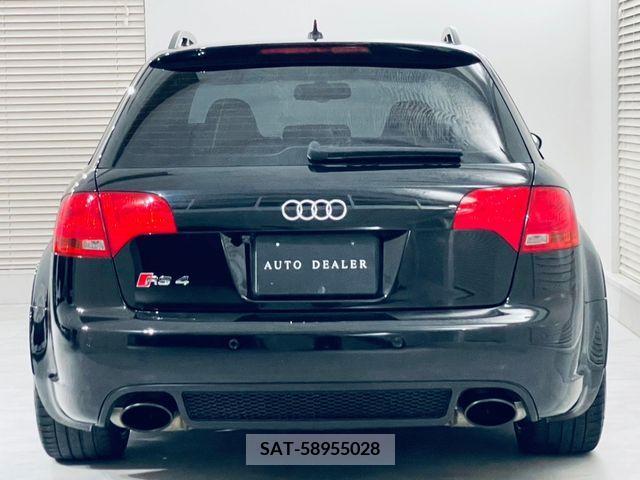 Audi RS4 2008-06 293102-7