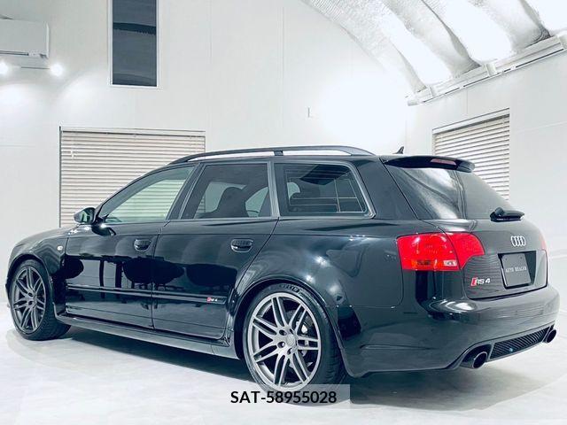 Audi RS4 2008-06 293102-8