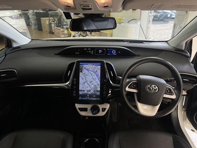 Toyota PRIUS PHV 2017-06 27358-18
