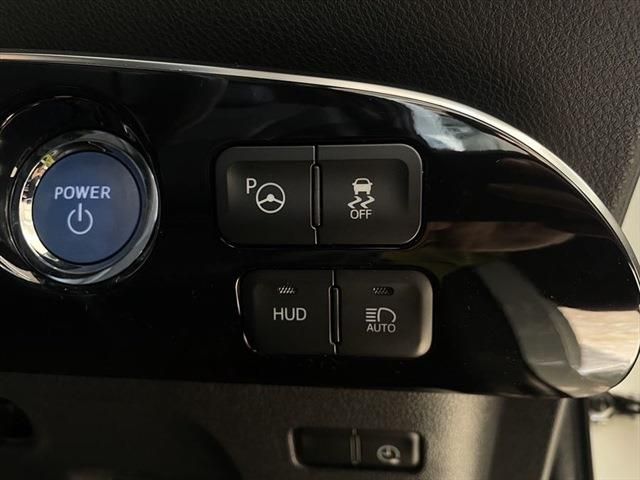 Toyota PRIUS PHV 2017-06 27358-29