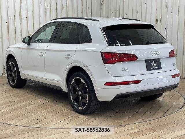 Audi Q5 2018-09 317960-16