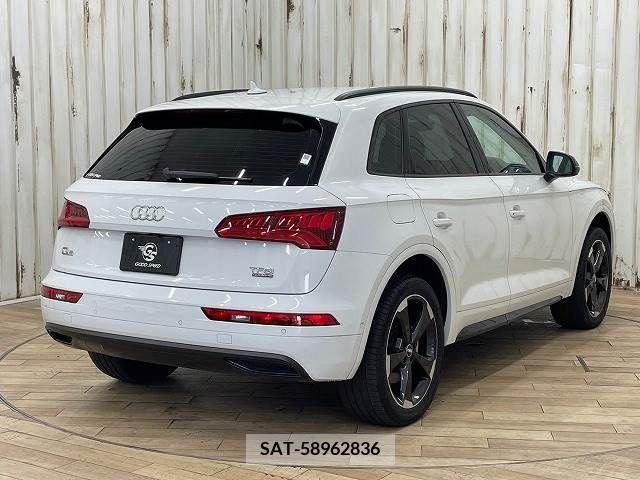 Audi Q5 2018-09 317960-15
