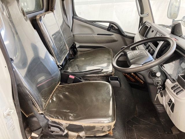 Mitsubishi CANTER 2018-05 193011-10