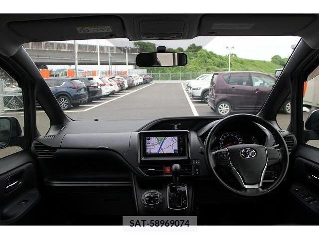 Toyota VOXY 2015-03 321415-16