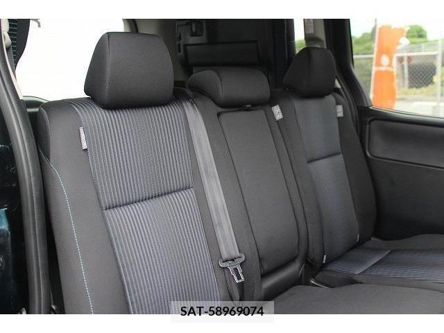 Toyota VOXY 2015-03 321415-14