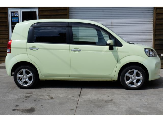 Toyota PORTE 2012-10 6336-4