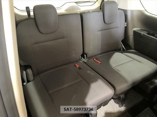 Nissan SERENA 2018-05 210489-19