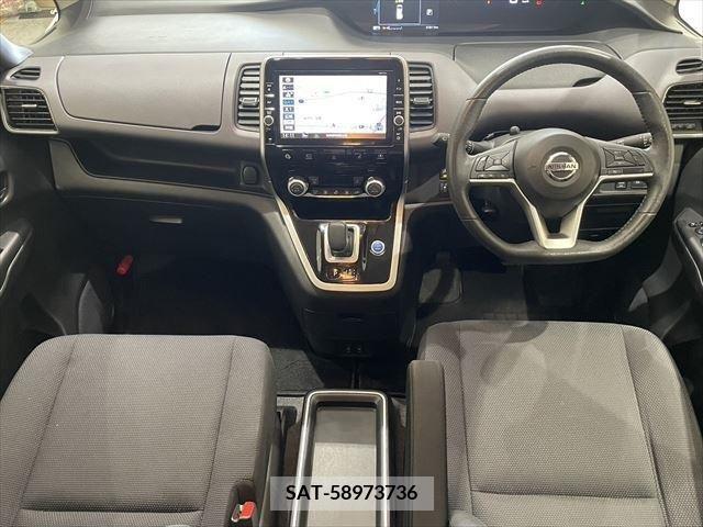Nissan SERENA 2018-05 210489-16