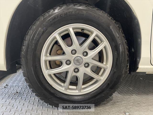 Nissan SERENA 2018-05 210489-15