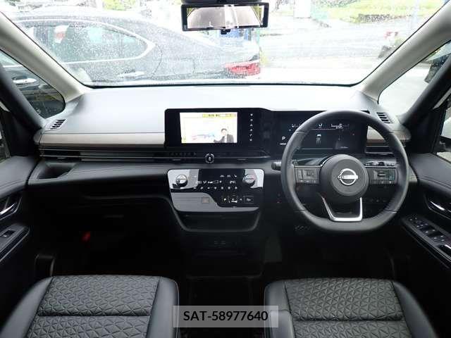 Nissan SERENA 2022-12 385624-17
