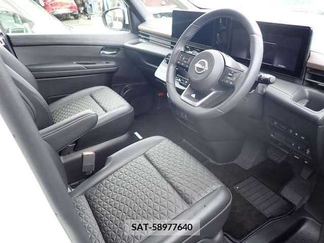 Nissan SERENA 2022-12 385624-16