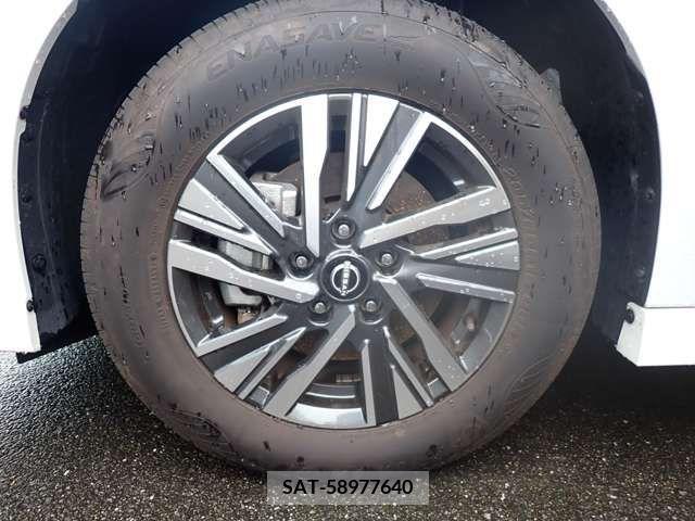 Nissan SERENA 2022-12 385624-10