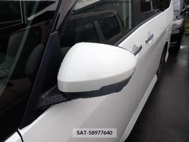Nissan SERENA 2022-12 385624-7
