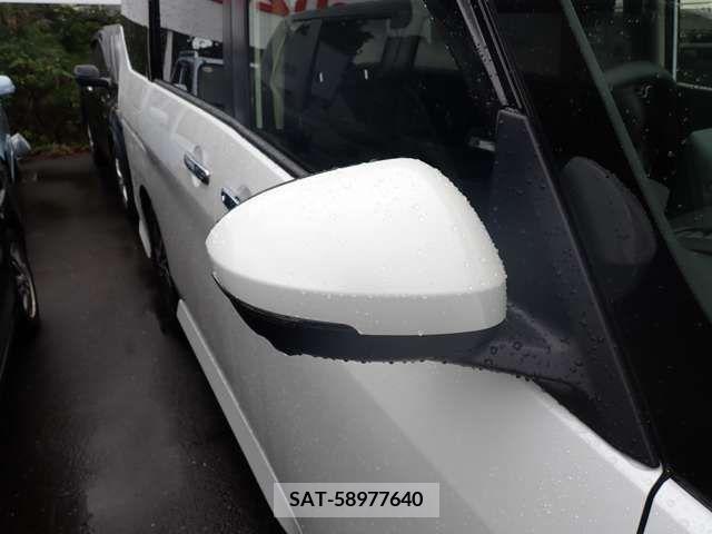 Nissan SERENA 2022-12 385624-6