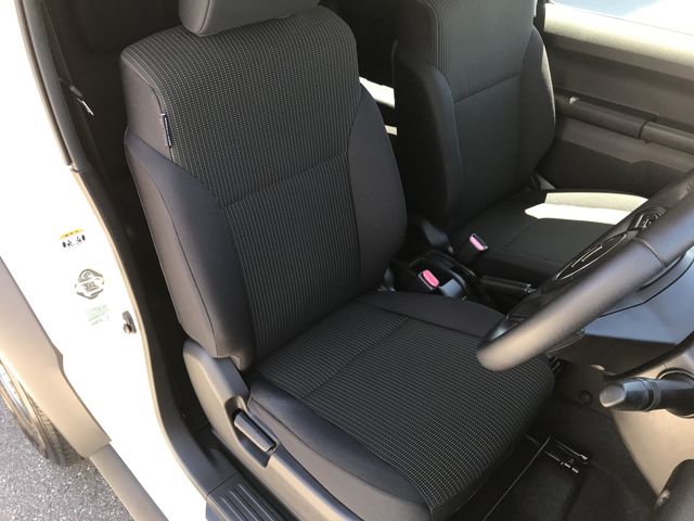 Suzuki JIMNY SIERRA 2019-03 8525-4