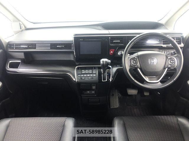 Honda e 2016-01 218264-1