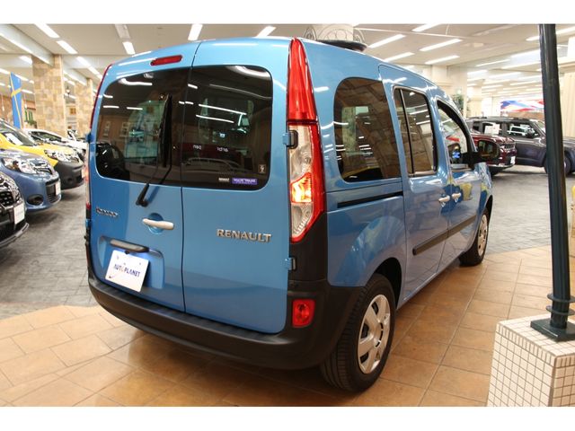 Renault KANGOO 2018-09 7732-26