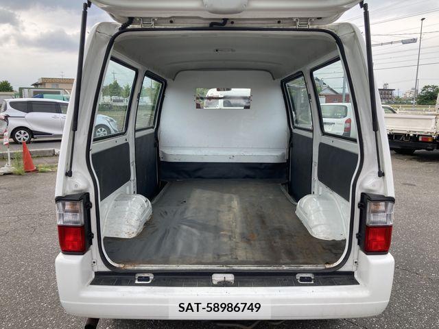 Mazda BONGO VAN 2017-04 263247-7