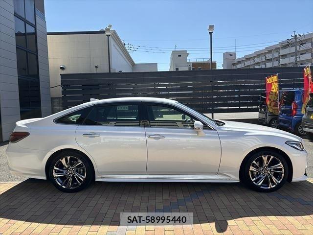 Toyota CROWN SEDAN 2022-04 445425-6