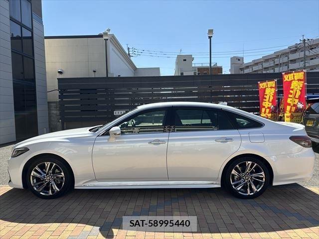 Toyota CROWN SEDAN 2022-04 445425-7