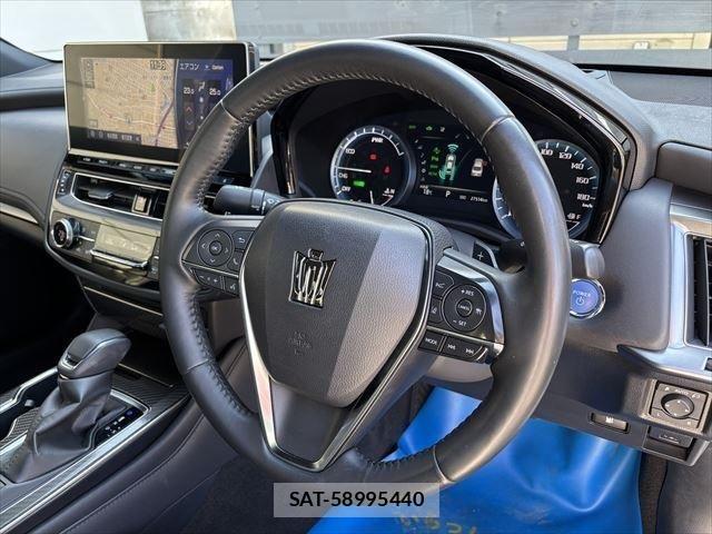 Toyota CROWN SEDAN 2022-04 445425-26