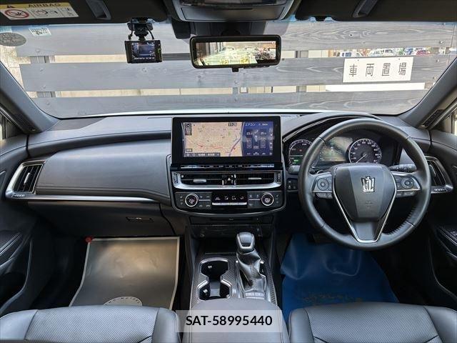 Toyota CROWN SEDAN 2022-04 445425-12