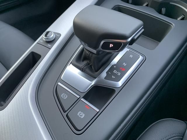 Audi A4 2021-02 186965-12