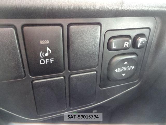 Toyota PRIUS 2015-07 281861-22