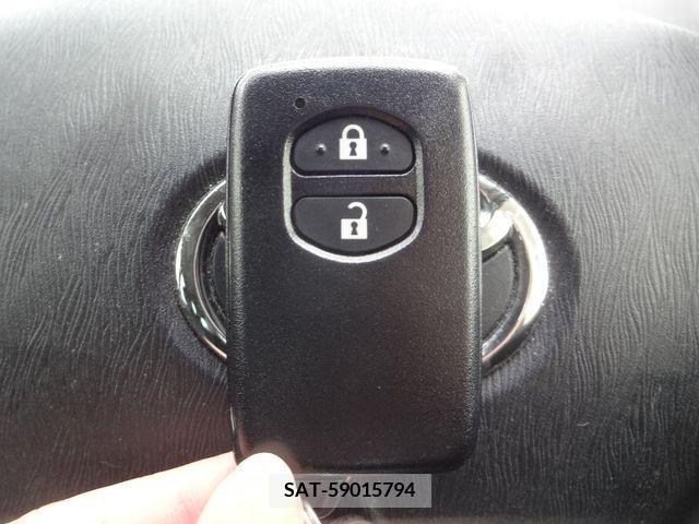 Toyota PRIUS 2015-07 281861-20