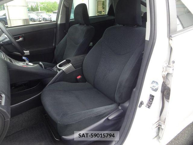 Toyota PRIUS 2015-07 281861-9