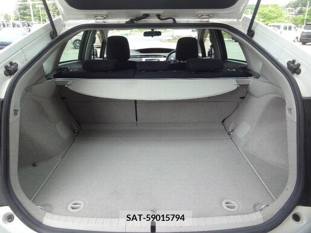Toyota PRIUS 2015-07 281861-5