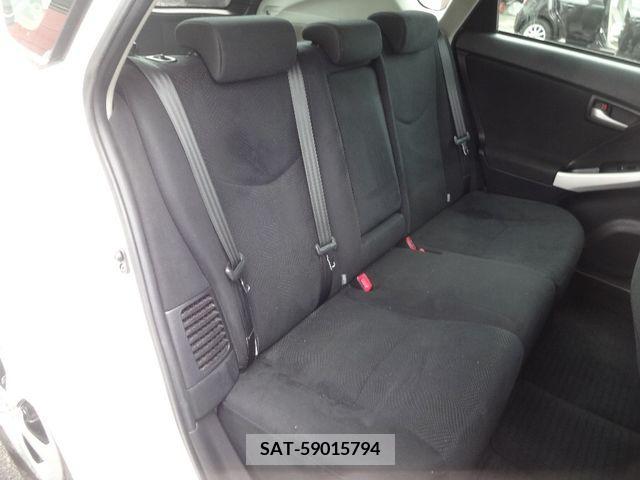 Toyota PRIUS 2015-07 281861-7